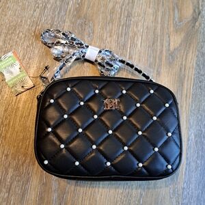 Black Badgley Mischka Quilted Vegan Leather Camera Bag / Crossbody Purse